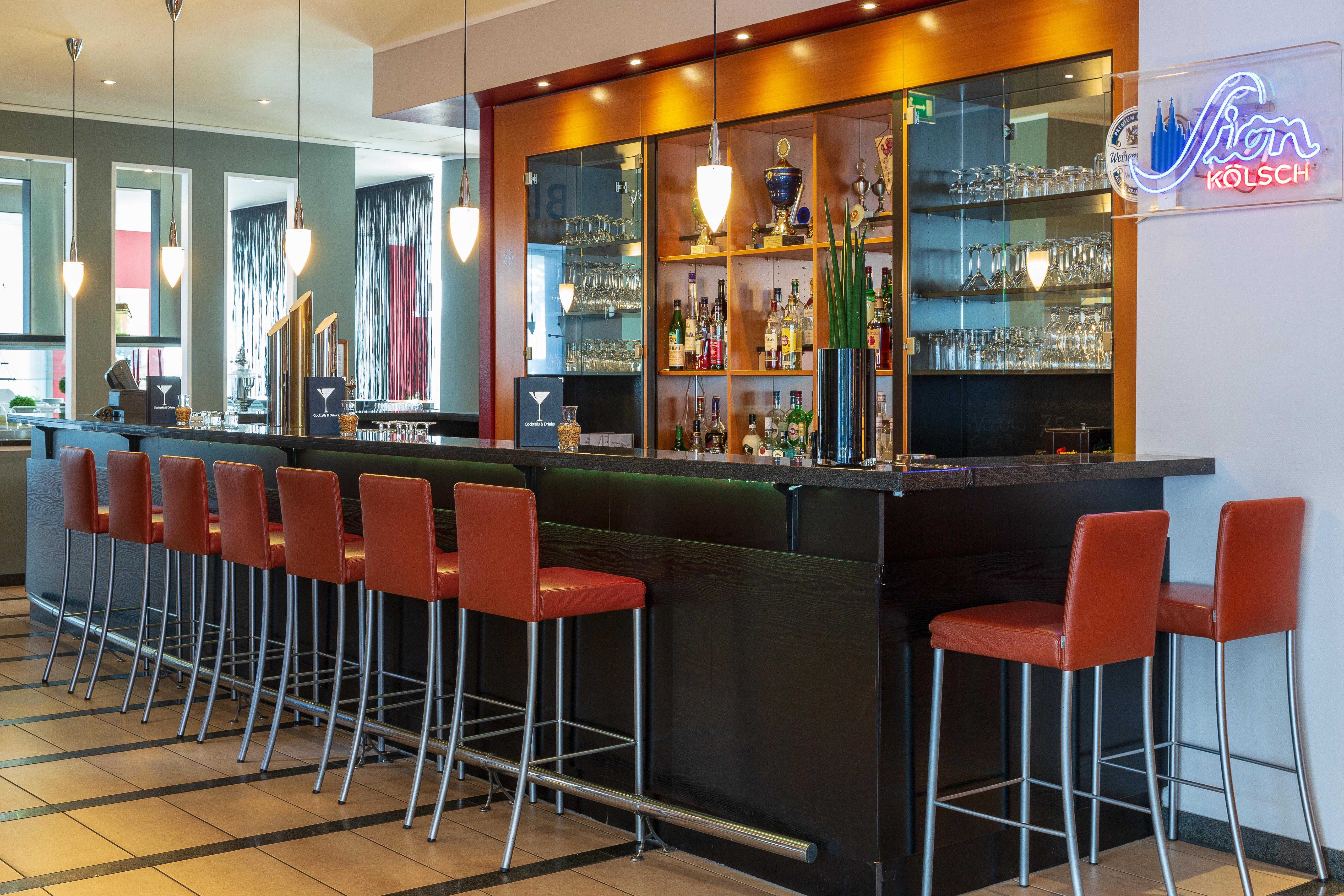 Отель Plaza Premium Koeln Экстерьер фото