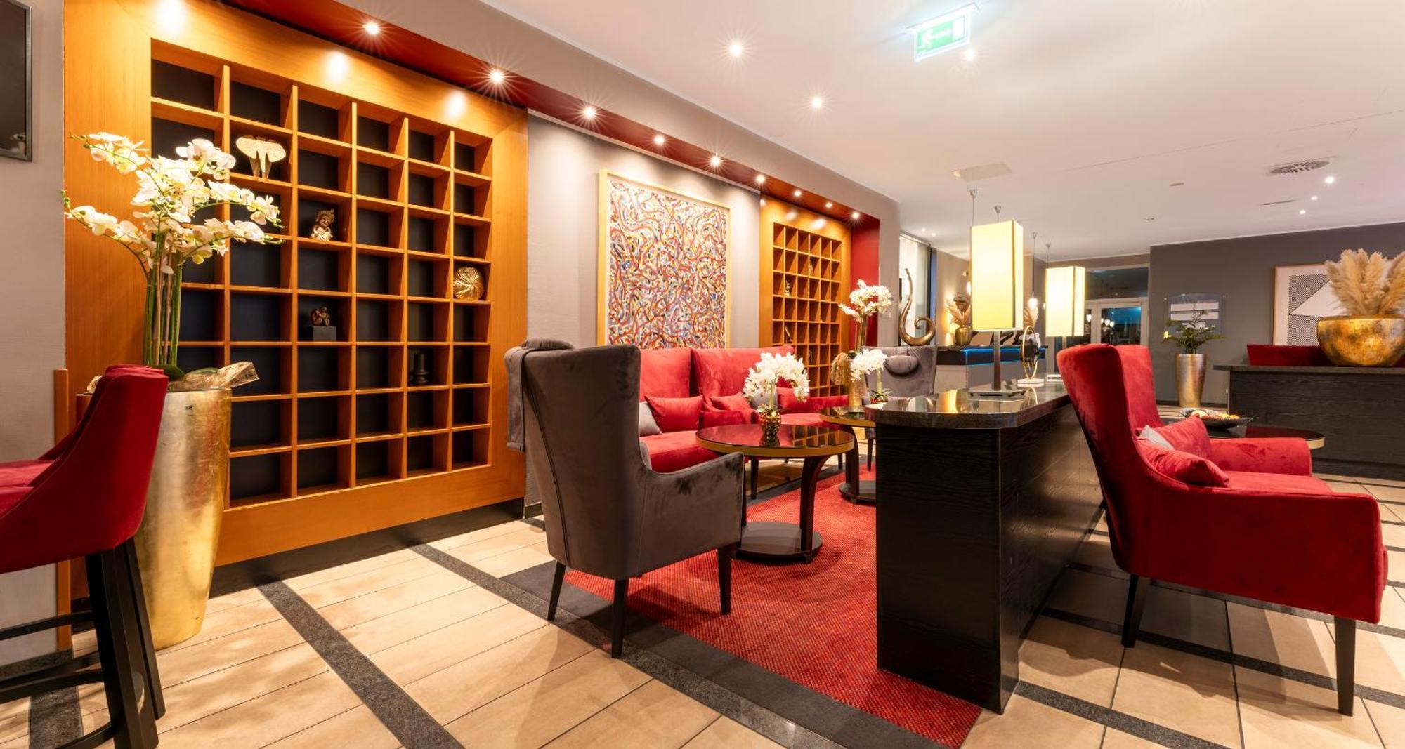 Отель Plaza Premium Koeln Экстерьер фото