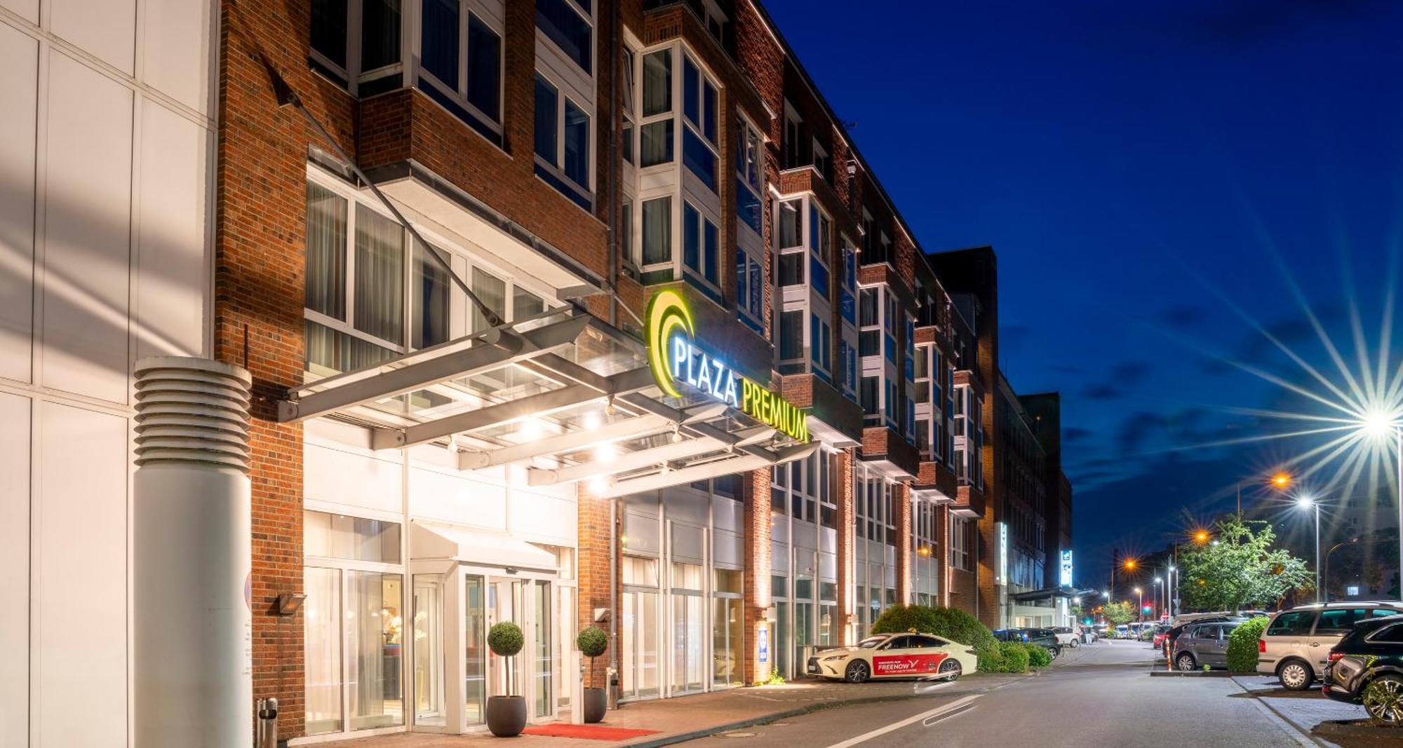 Отель Plaza Premium Koeln Экстерьер фото